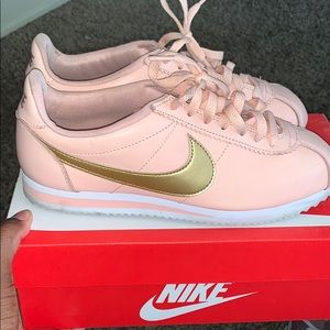 Women’s classic Cortez